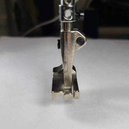 Single welt for compound feed, walking foot sewing machine