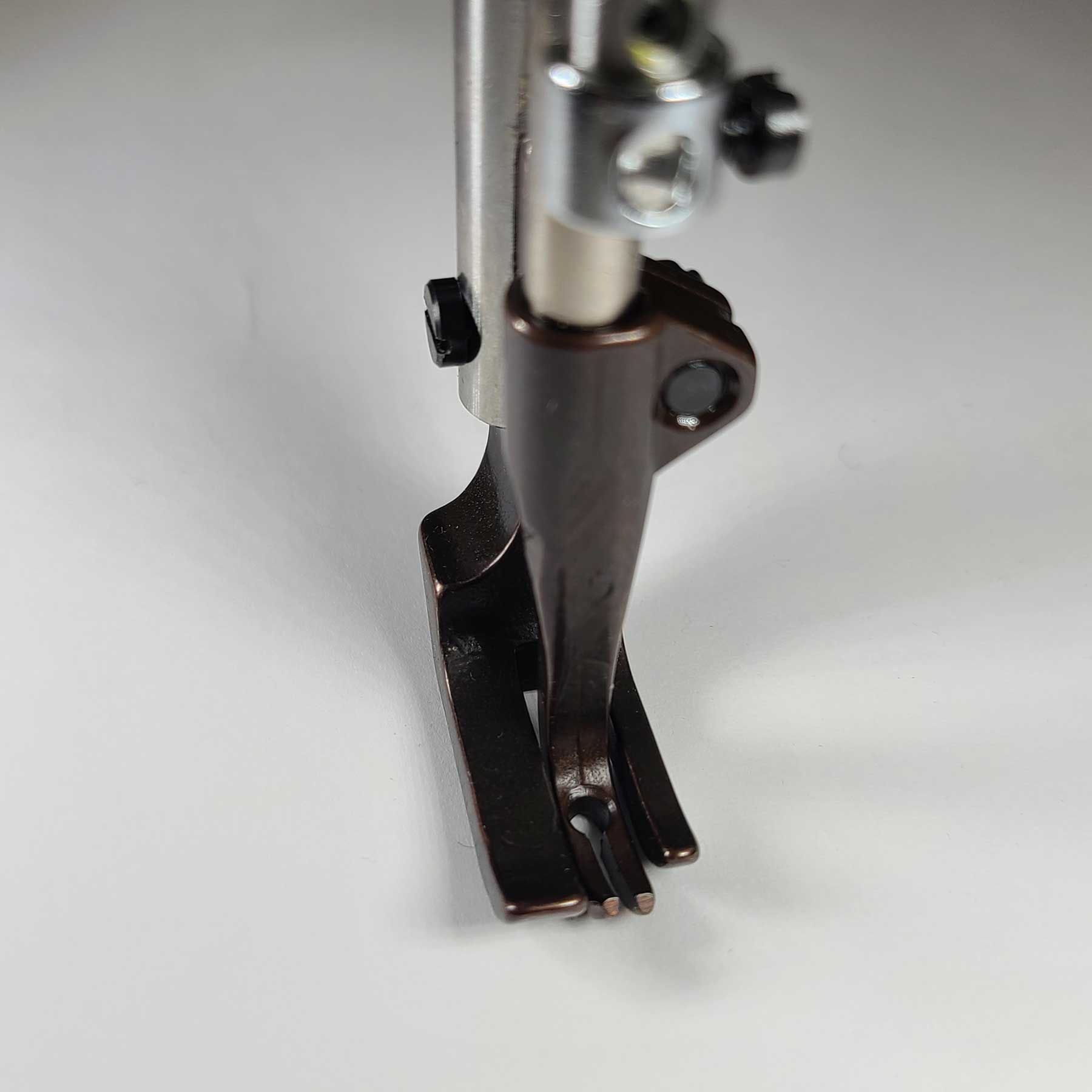 Deluxe standard presser foot for compound feed - Sewing Gold